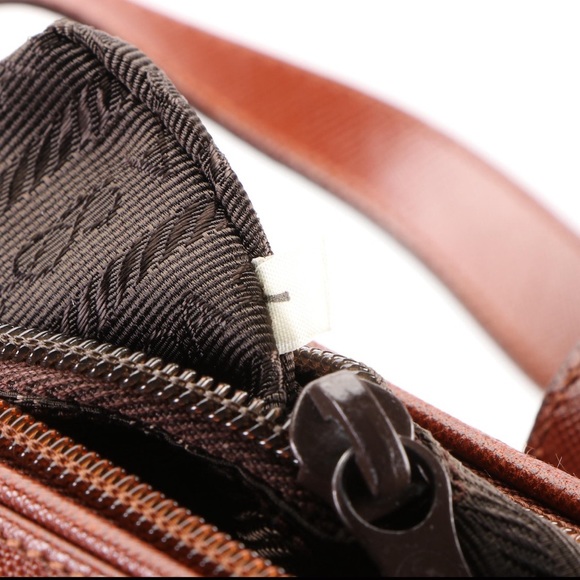 Vintage Prada Handbag in Brown Saffiano Leather - Picture 14 of 17